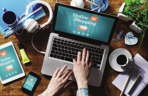 最后來說一個正能量的故事，一個關(guān)于兩代人理性消費理性投資的故事。