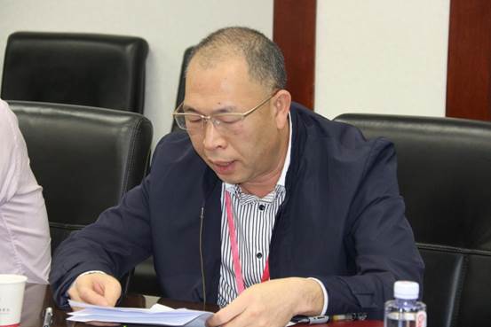 說明: 深圳職業(yè)技術(shù)學院黨委副書記、紀委書記楊平現(xiàn)場致辭